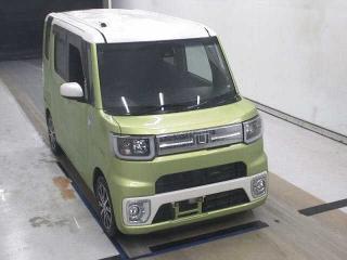 DAIHATSU WAKE