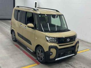 DAIHATSU TANTO FUN CROSS