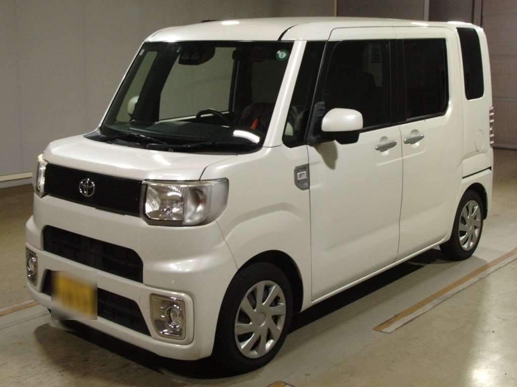 TOYOTA PIXIS MEGA