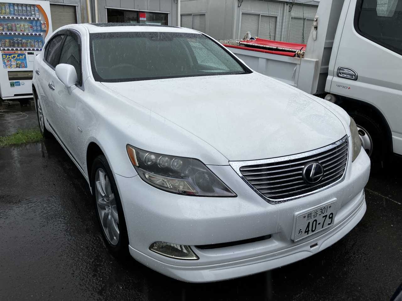 LEXUS LS