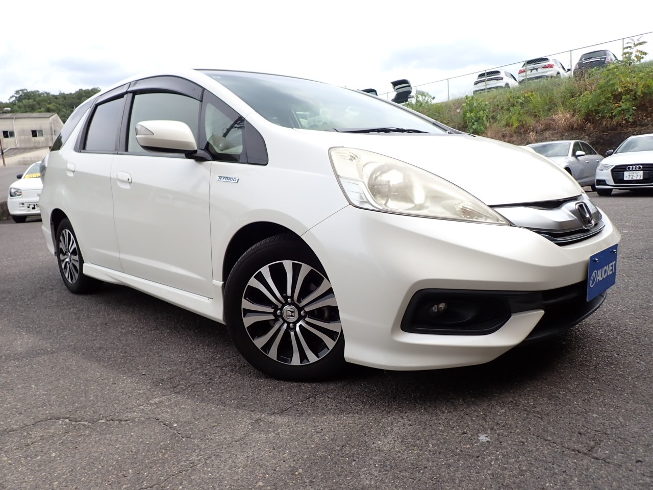 HONDA FIT SHUTTLE HYBRID