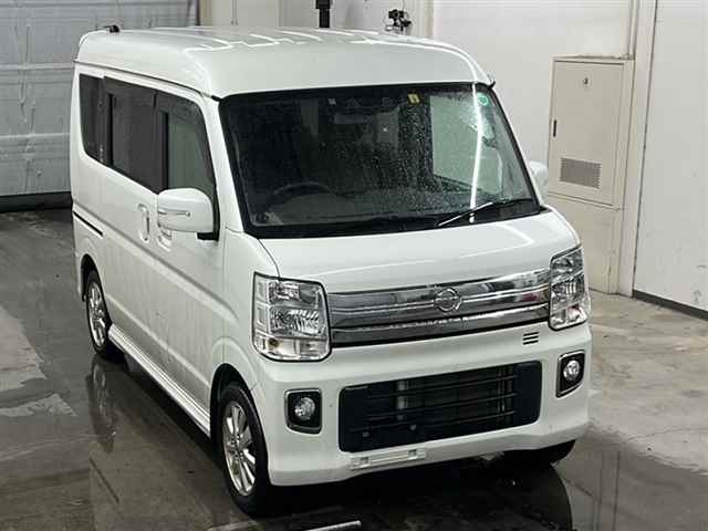 NISSAN NV100 CLIPPER RIO