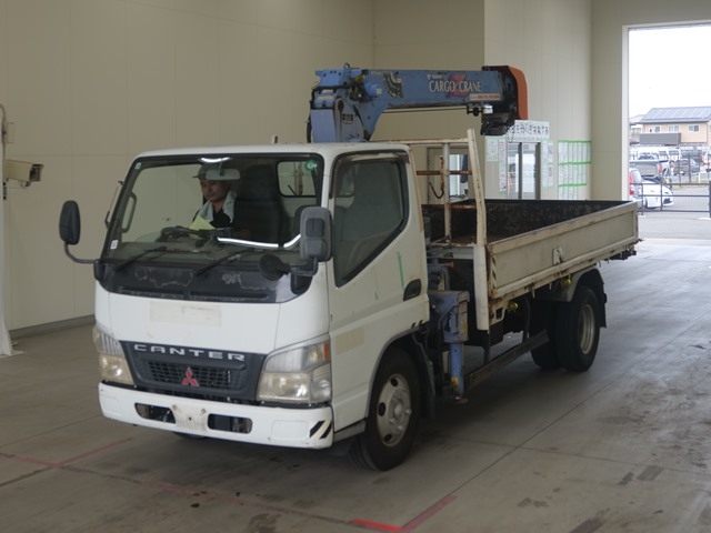 MITSUBISHI CANTER