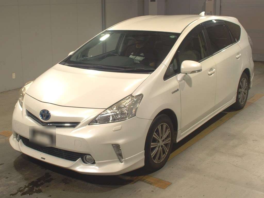 TOYOTA PRIUS ALPHA