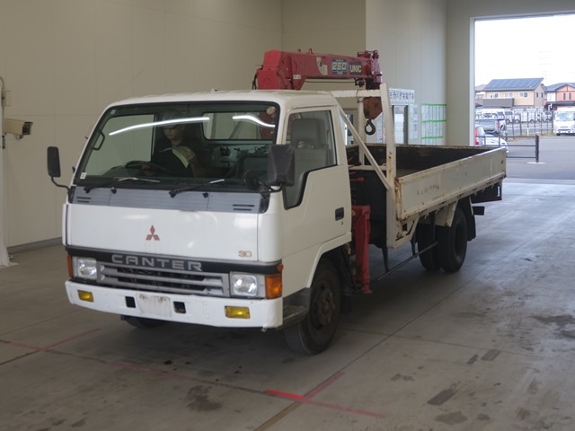 MITSUBISHI CANTER