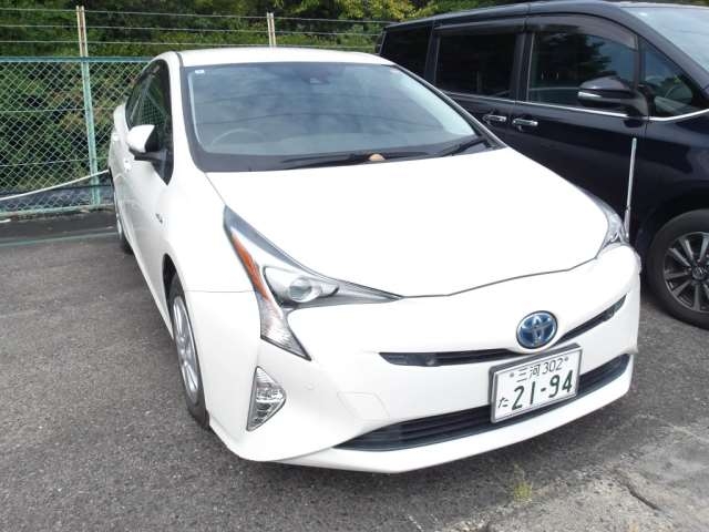 TOYOTA PRIUS