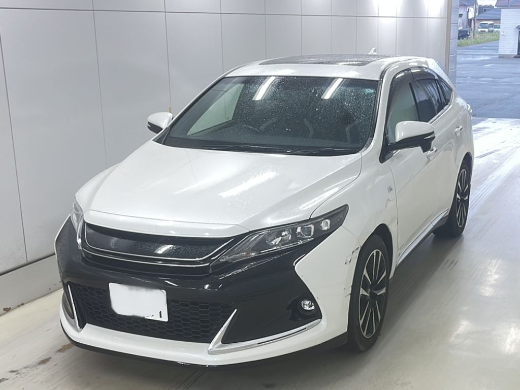 TOYOTA HARRIER