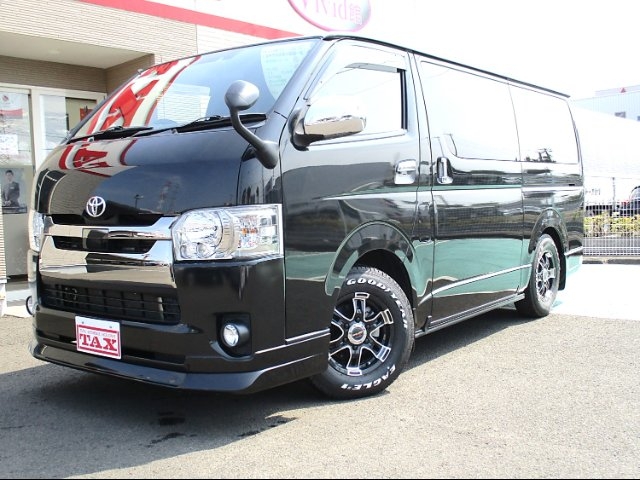 TOYOTA REGIUS VAN
