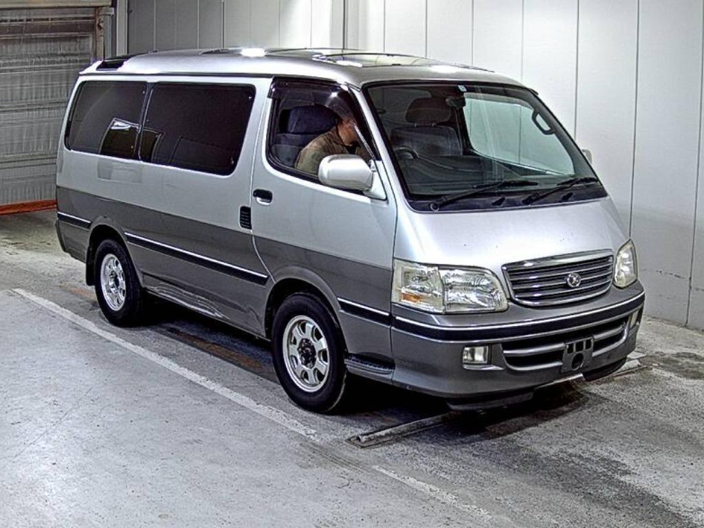 TOYOTA HIACE WAGON