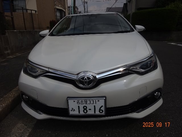 TOYOTA AURIS