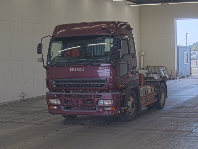 ISUZU GIGA