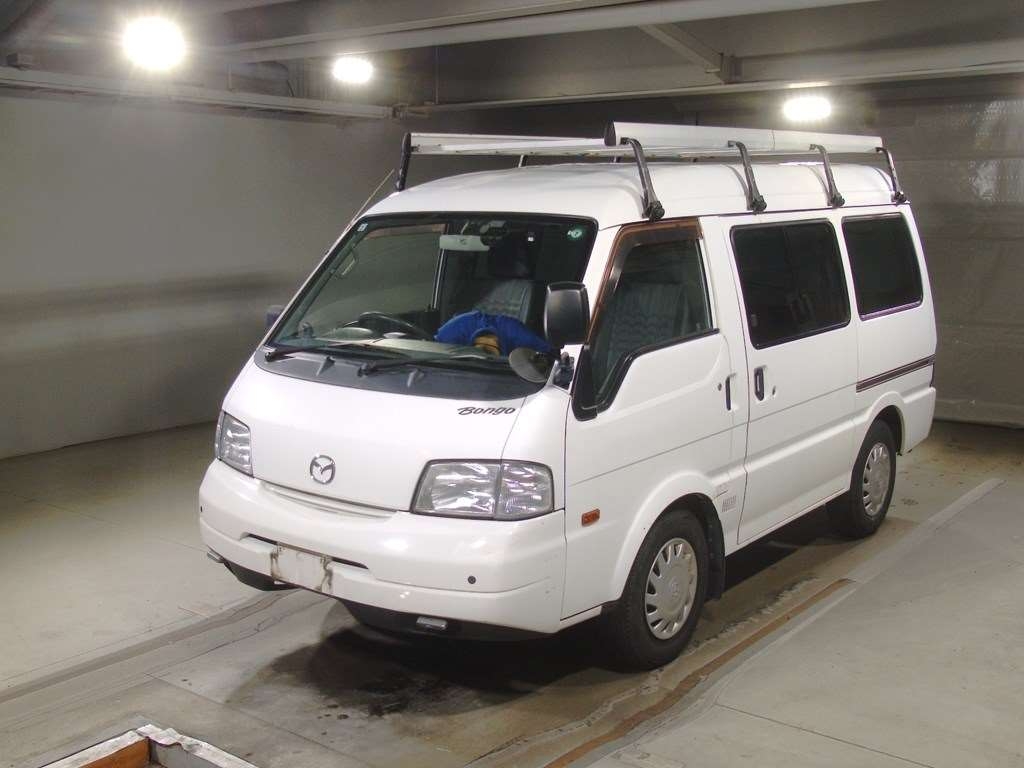 MAZDA BONGO VAN