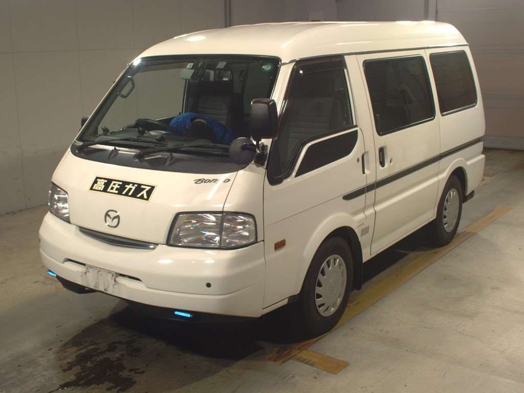 MAZDA BONGO VAN