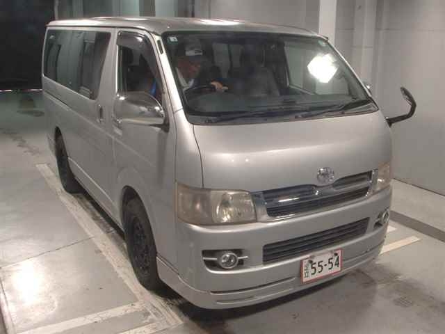 TOYOTA HIACE VAN