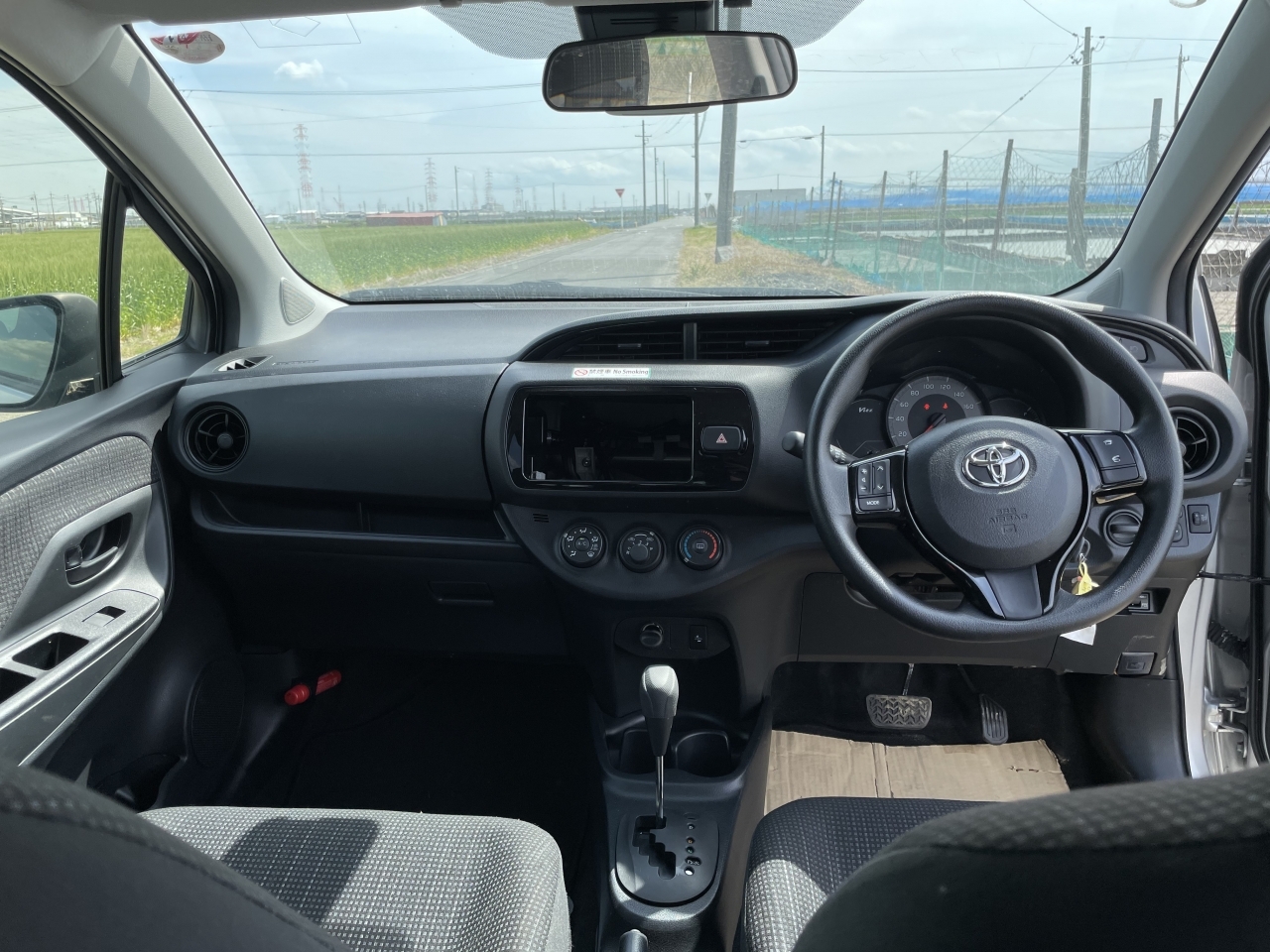 TOYOTA VITZ