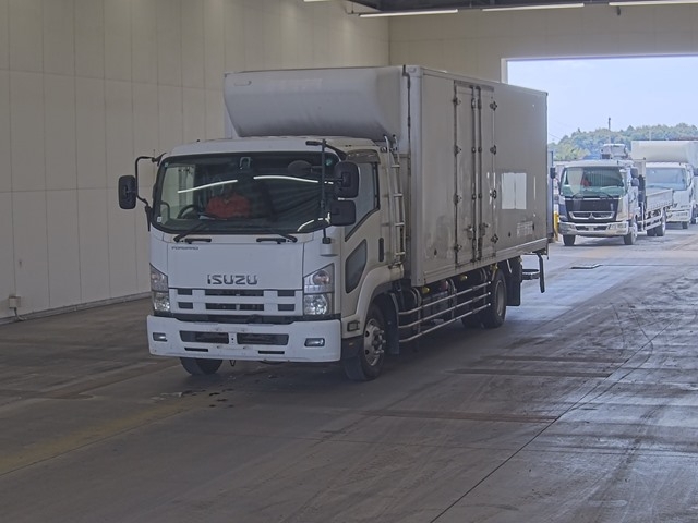 ISUZU FORWARD