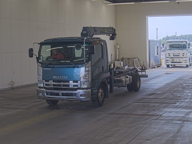ISUZU FORWARD