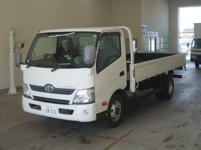 TOYOTA DYNA