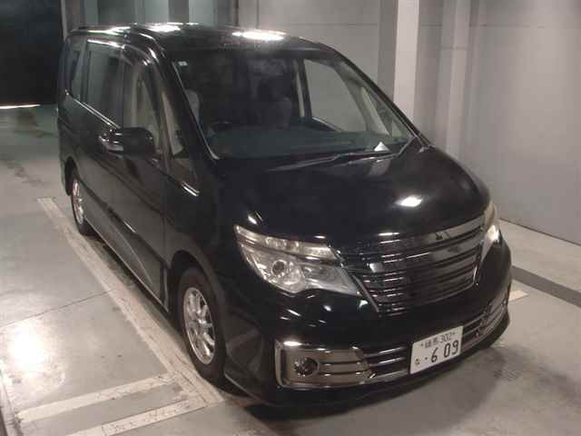 NISSAN SERENA