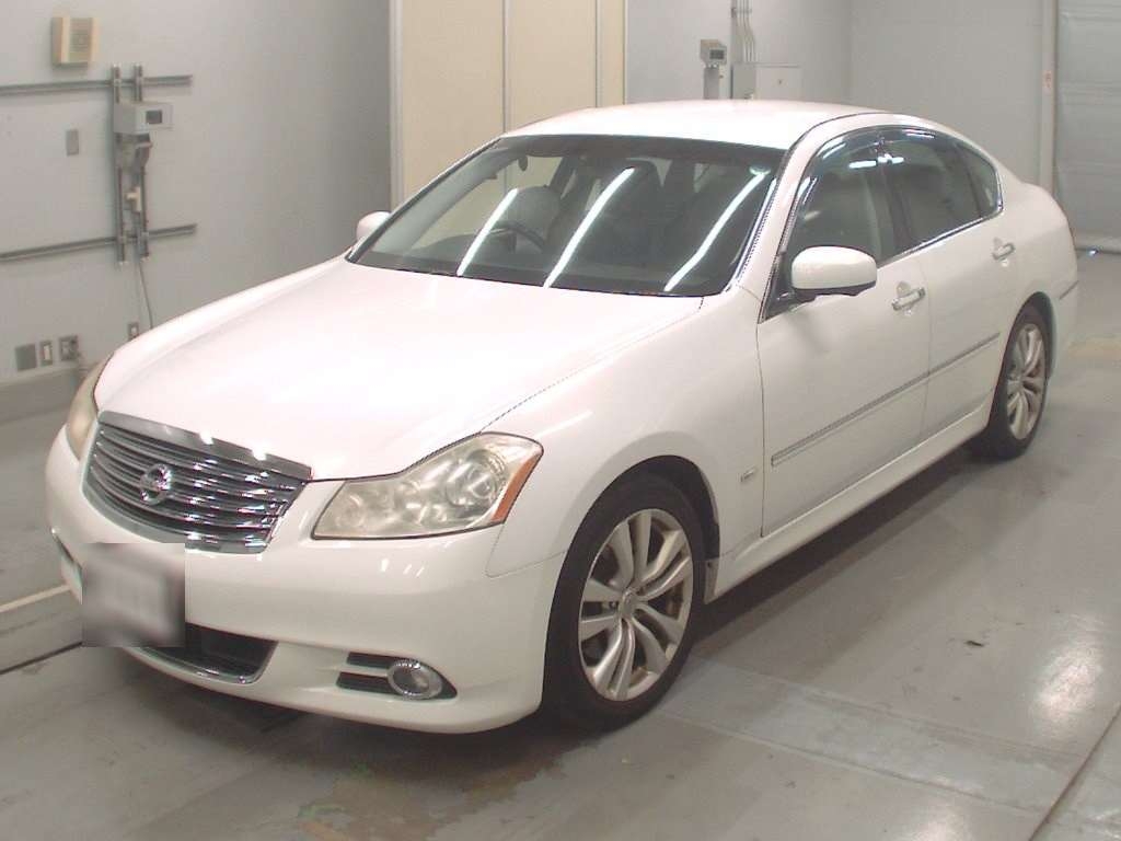 NISSAN FUGA