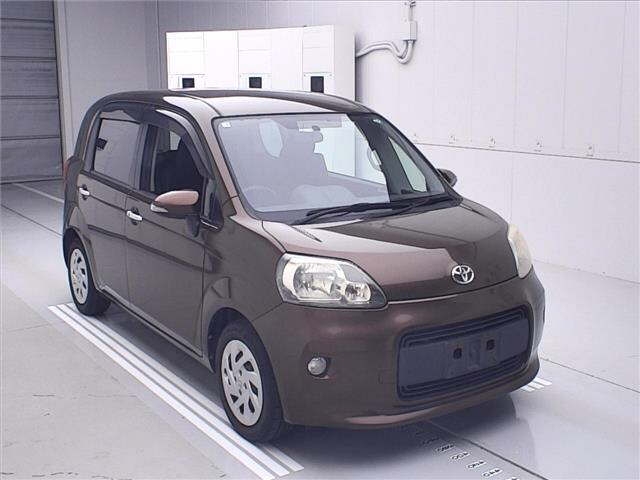 TOYOTA PORTE