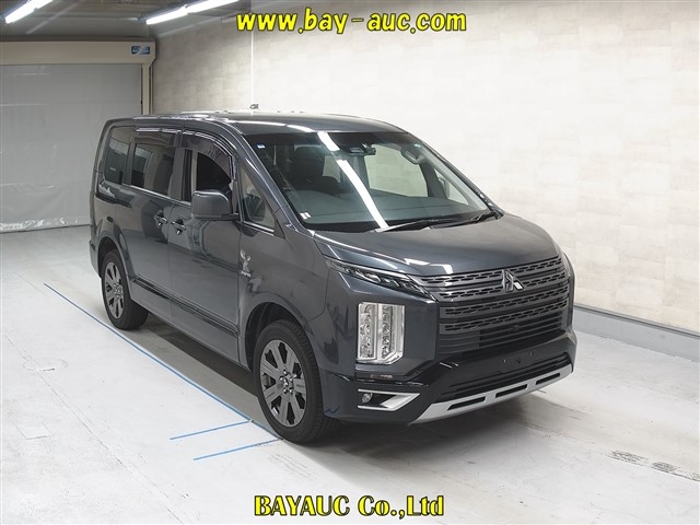 MITSUBISHI DELICA D:5