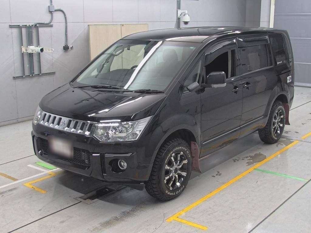 MITSUBISHI DELICA D:5