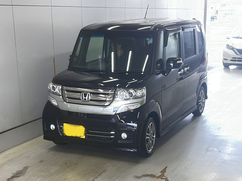 HONDA N BOX CUSTOM