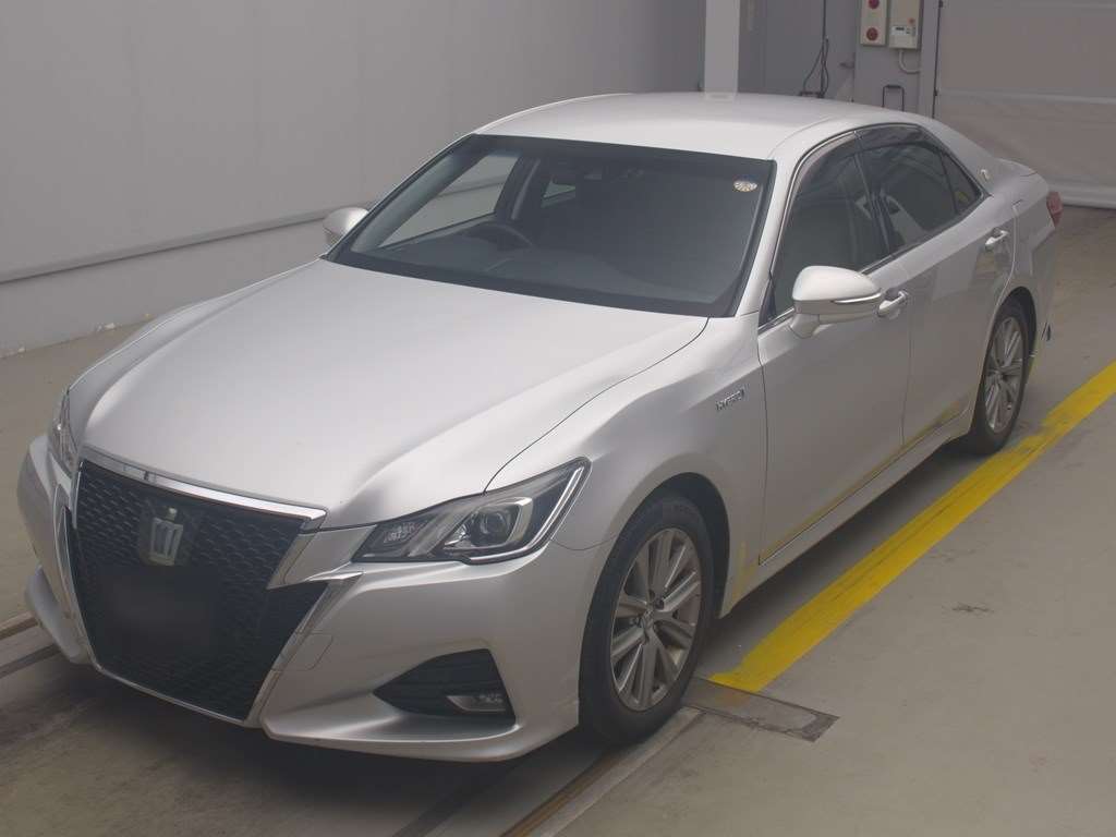 TOYOTA CROWN HYBRID