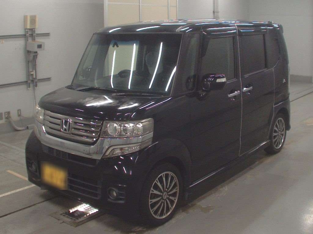 HONDA N BOX CUSTOM