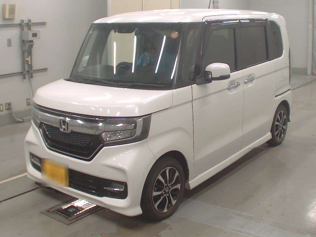 HONDA N BOX CUSTOM