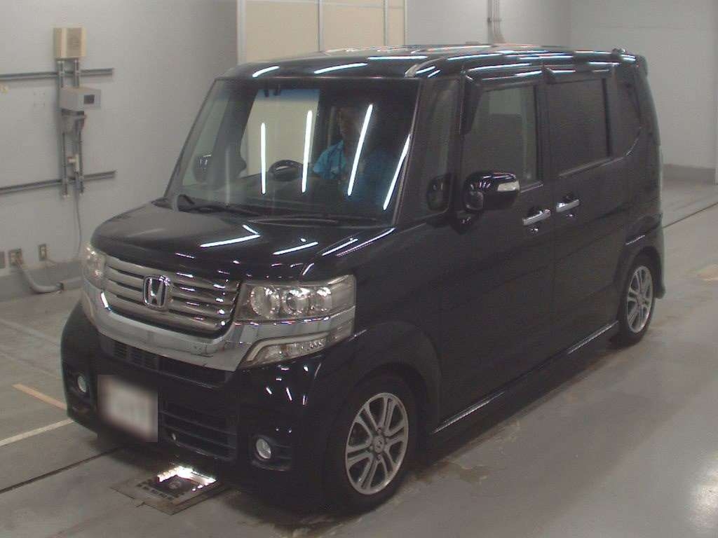 HONDA N BOX CUSTOM