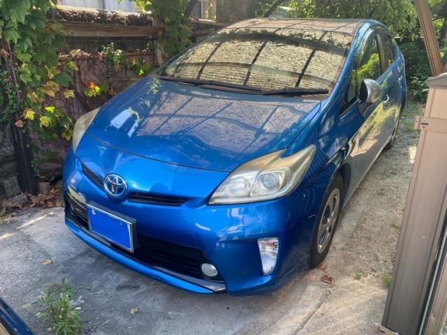 TOYOTA PRIUS