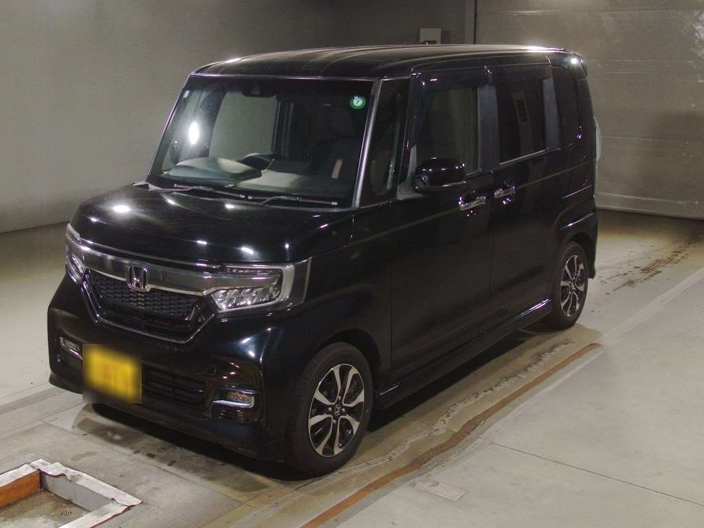 HONDA N BOX CUSTOM
