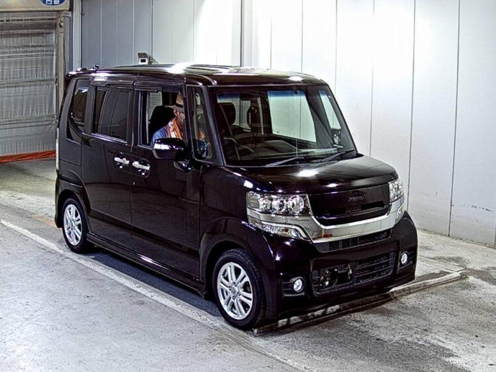 HONDA N BOX CUSTOM