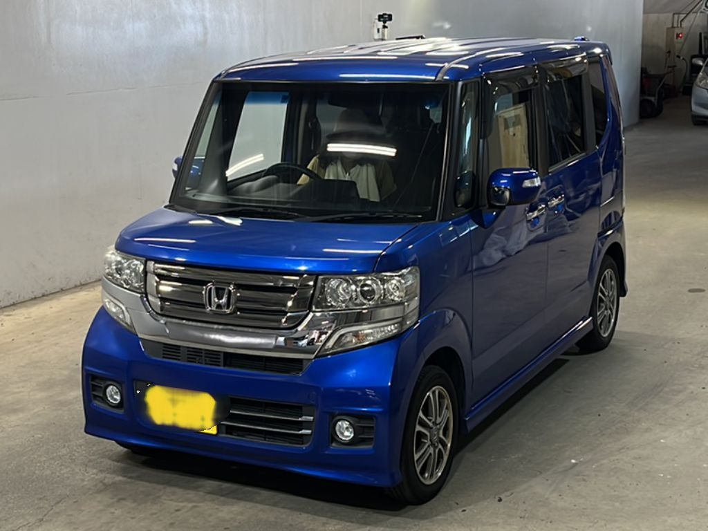 HONDA N BOX CUSTOM