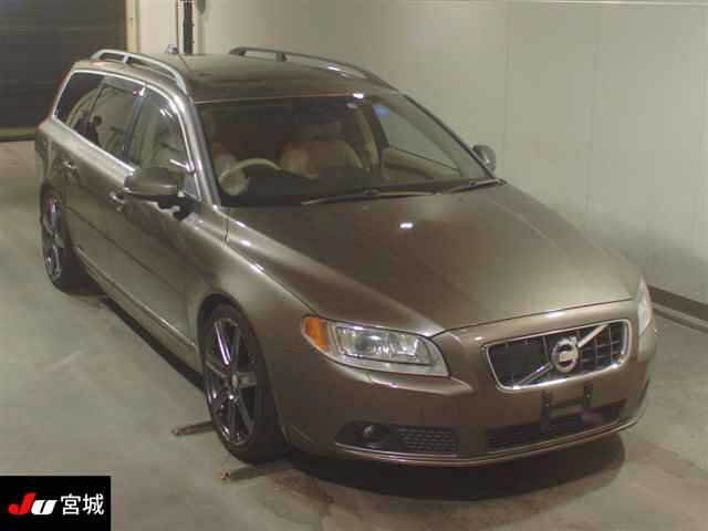 VOLVO V70