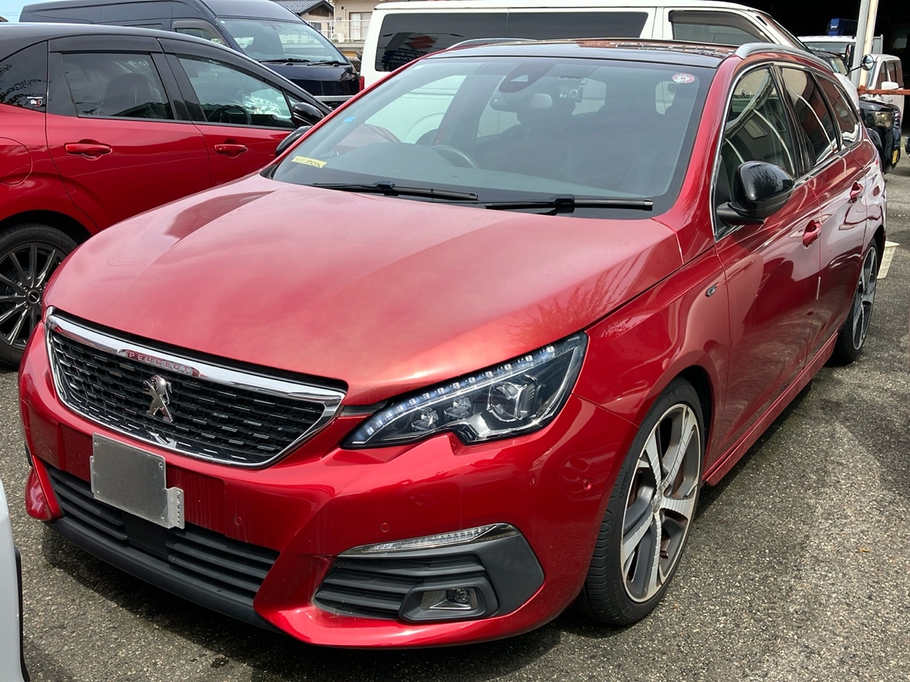 PEUGEOT 308