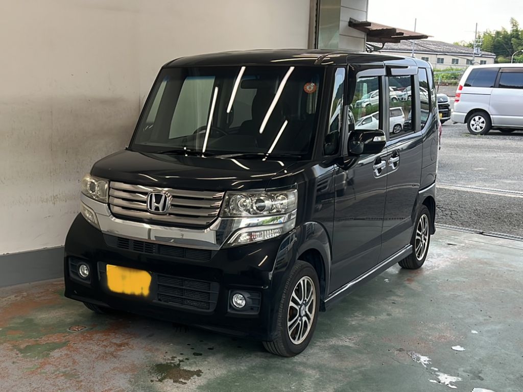 HONDA N BOX CUSTOM