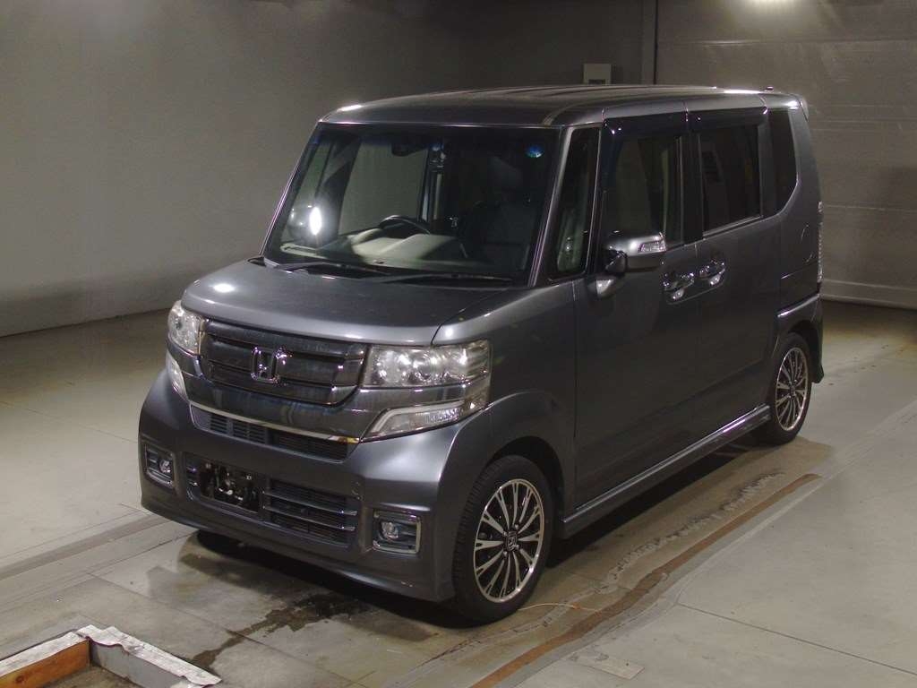HONDA N BOX CUSTOM