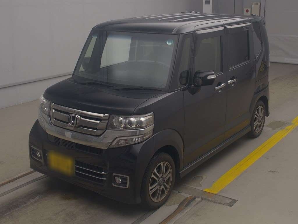 HONDA N BOX CUSTOM
