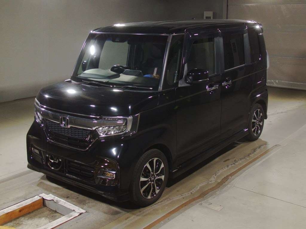 HONDA N BOX CUSTOM