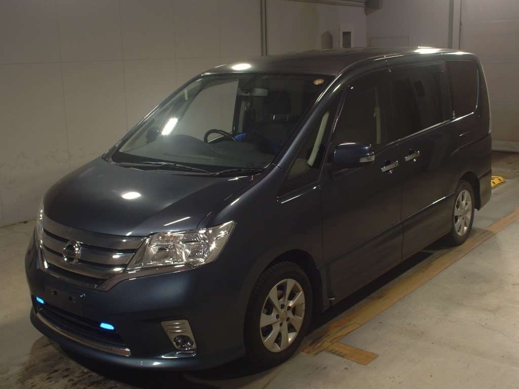NISSAN SERENA