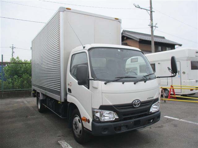 TOYOTA DYNA