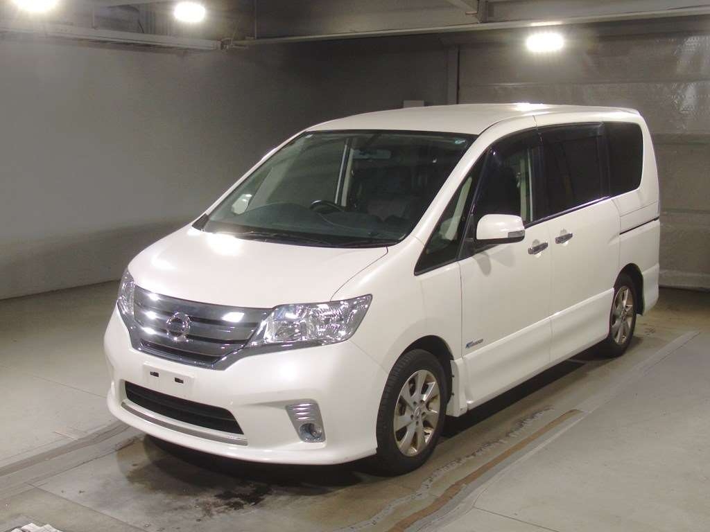 NISSAN SERENA