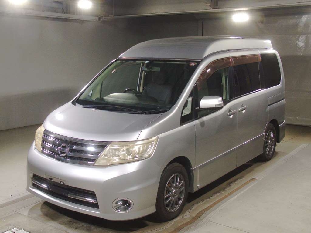 NISSAN SERENA