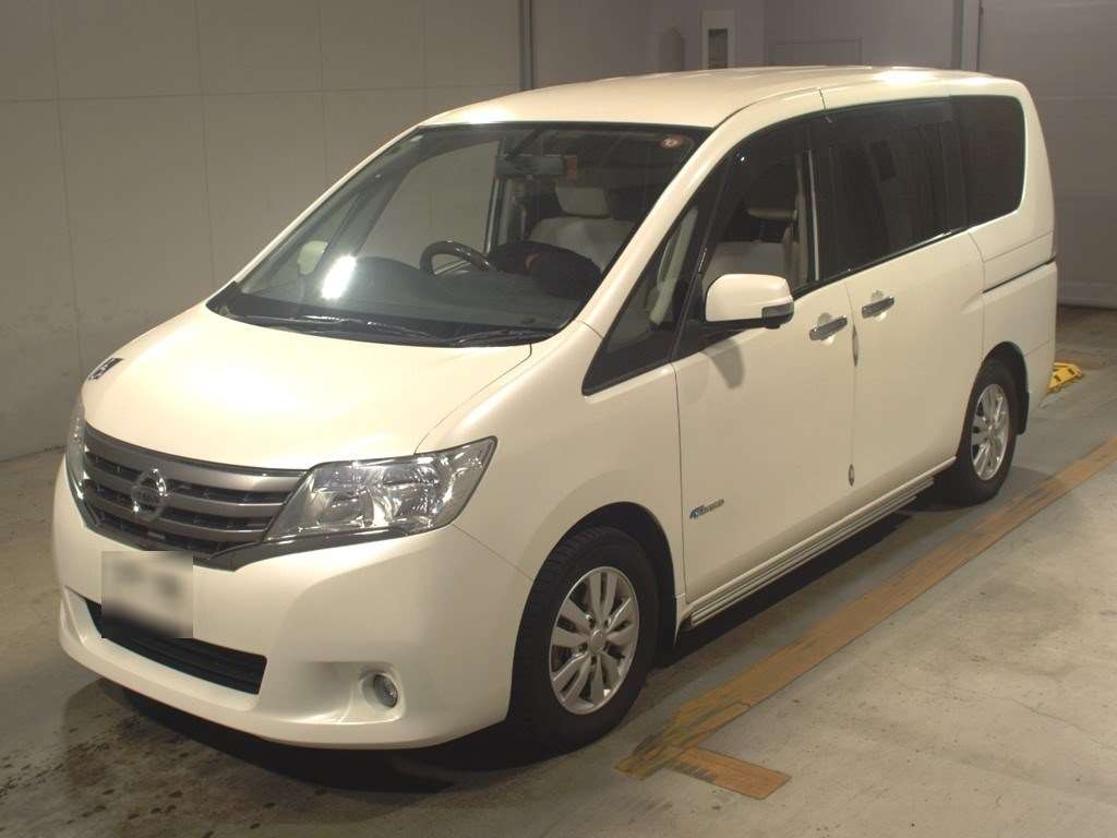 NISSAN SERENA