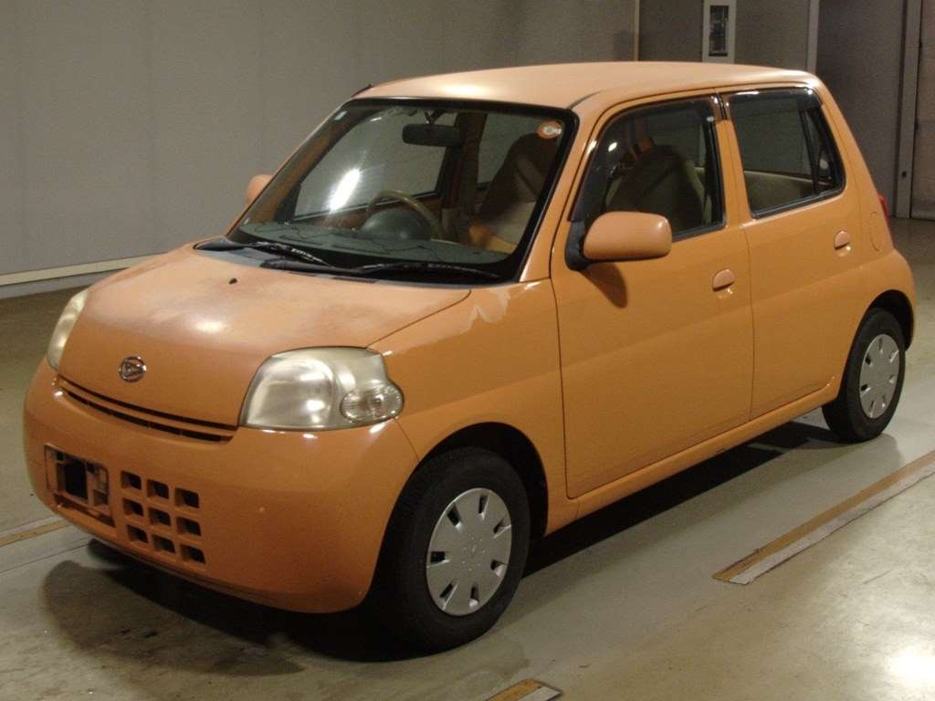 DAIHATSU ESSE
