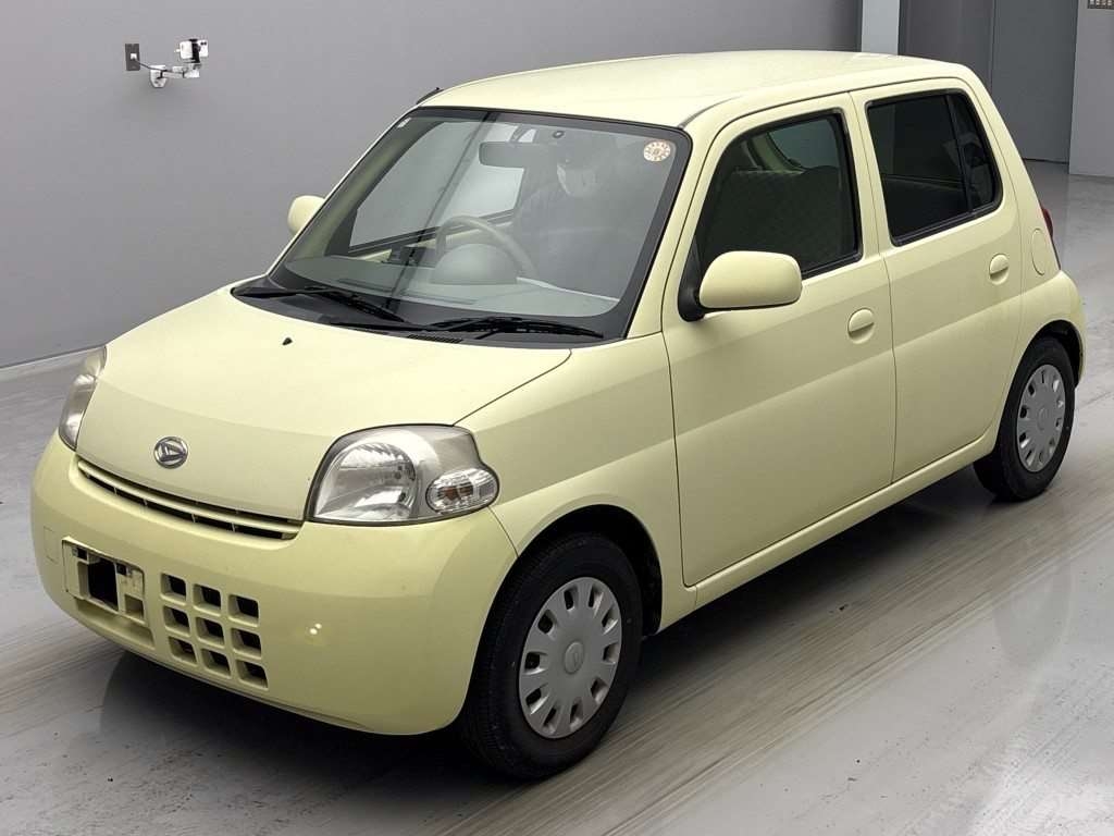 DAIHATSU ESSE