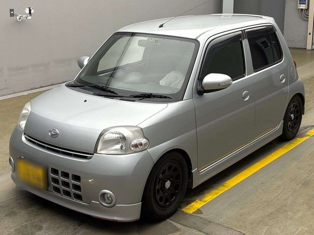 DAIHATSU ESSE